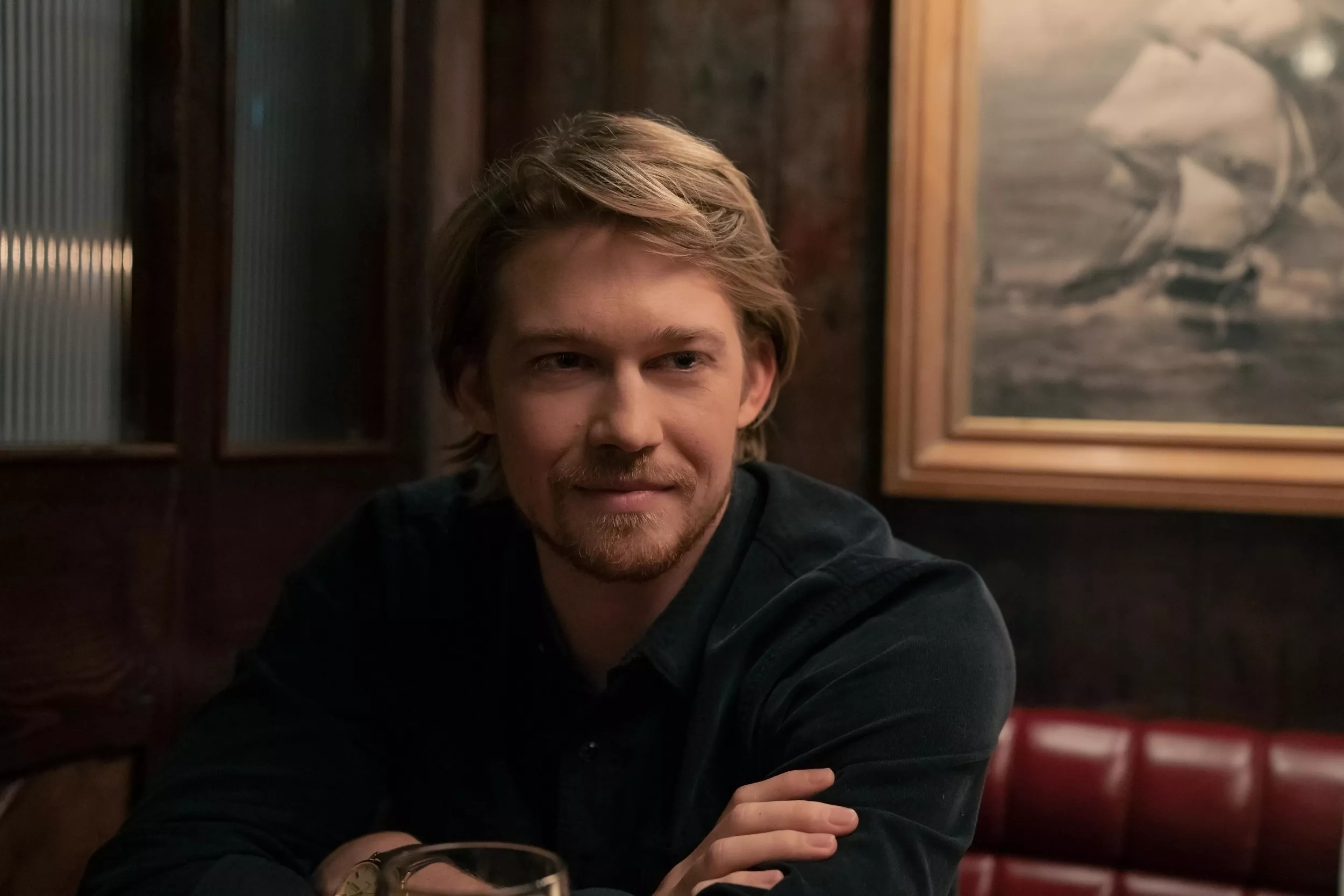 Meet Joe Alwyn From 'Conversations With Friends' - Vimarsana News