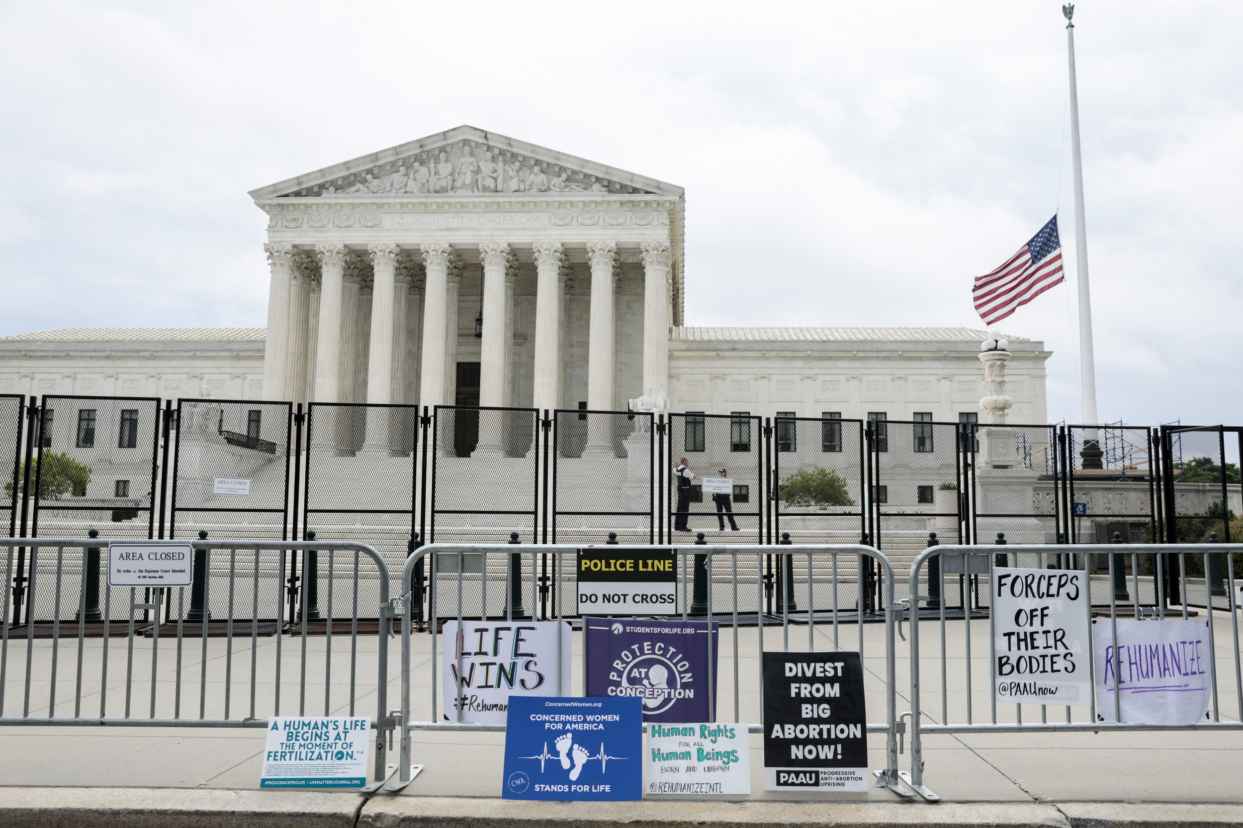 Supreme Court Justices Threatened With Murder If Roe Overturned DHS Warns