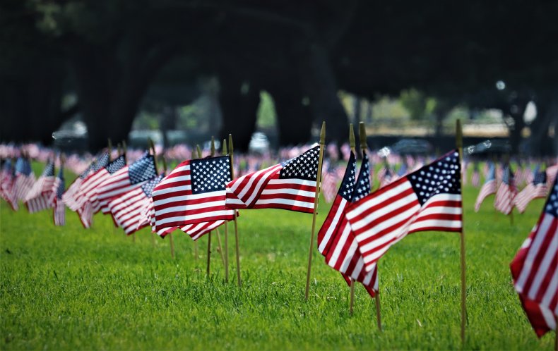 Memorial Day ceremony at Los Angeles cemetery