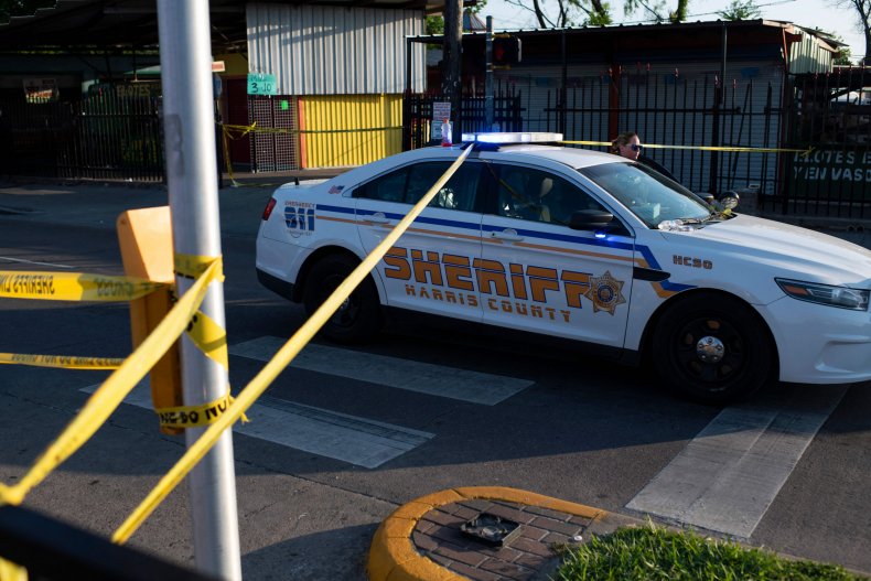 Man Kills Wife, 4-Year-Old Daughter and Mother-in-Law