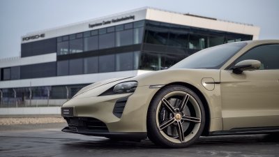 2022 Porsche Taycan GTS Hockenheimring Edition 2022 Porsche Taycan GTS Hockenheimring Edition