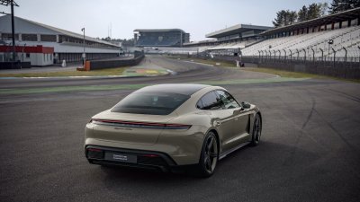 2022 Porsche Taycan GTS Hockenheimring Edition 2022 Porsche Taycan GTS Hockenheimring Edition