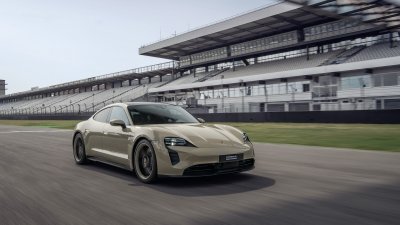 2022 Porsche Taycan GTS Hockenheimring Edition 2022 Porsche Taycan GTS Hockenheimring Edition