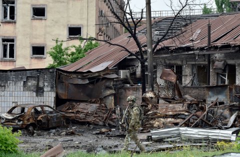 Scenes of carnage in Mariupol, Ukraine