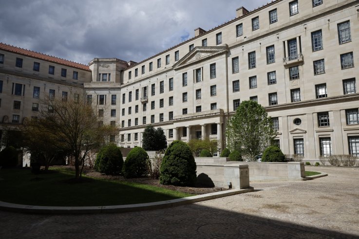 Pediatrician Tried Hiring Hitman: DOJ