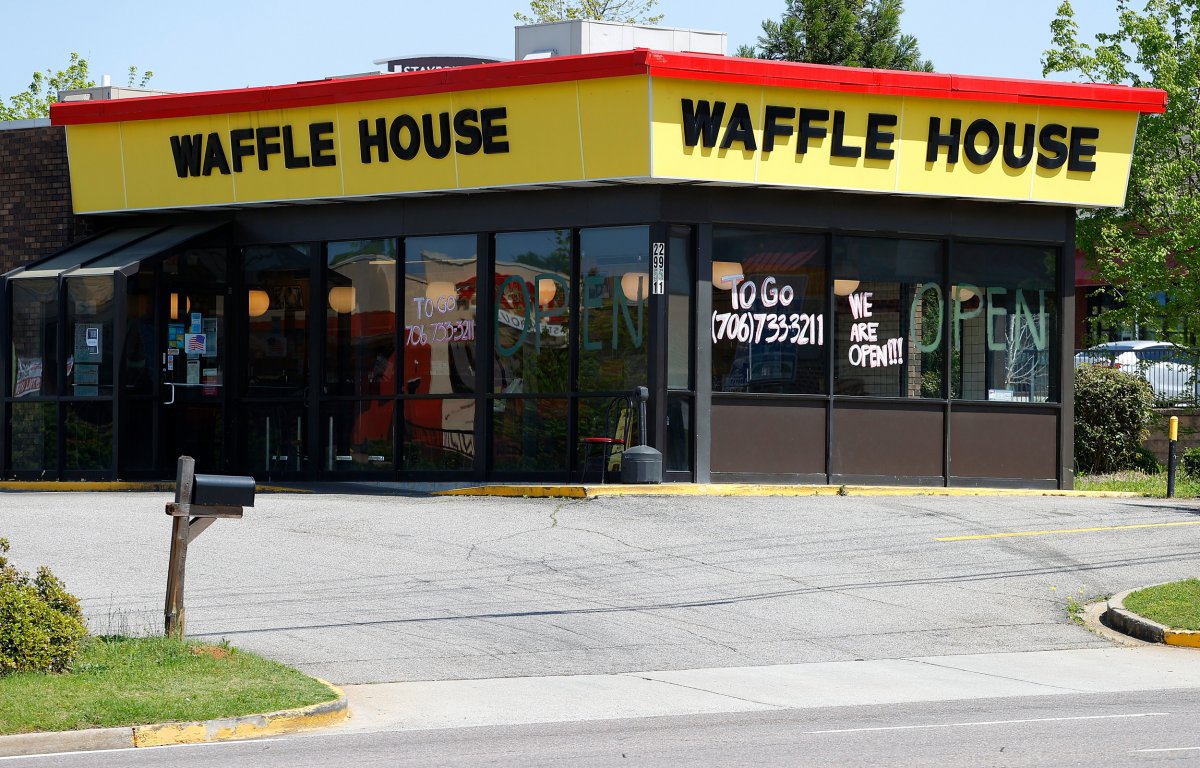 Man killed in Waffle House shooting