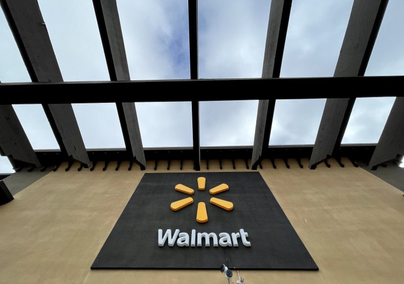 Walmart Raises Prediction As Revenue Estimates Lose