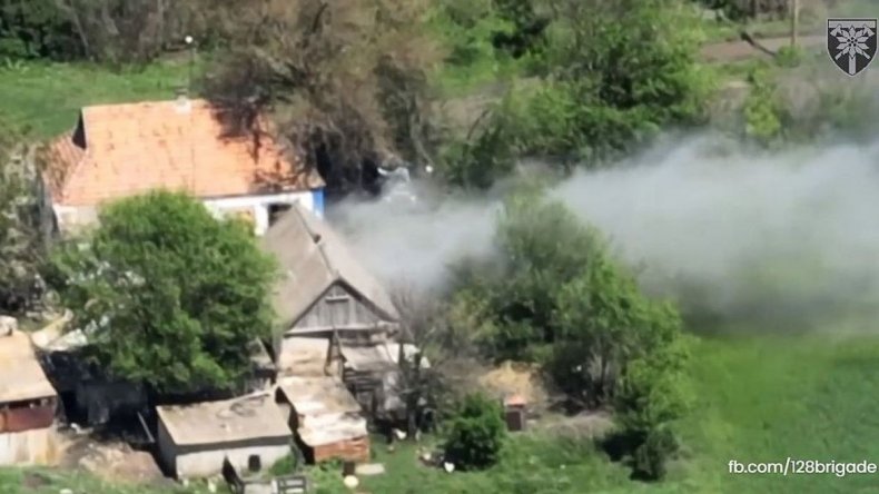 NATO howitzer hits Russian base in Ukraine