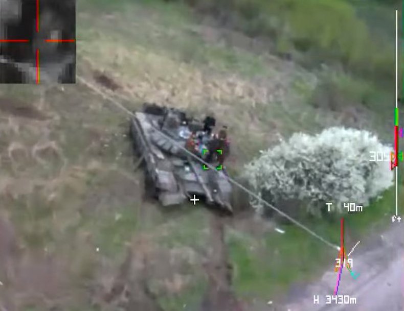 Ukraine kamikaze drones destroy Russian tank