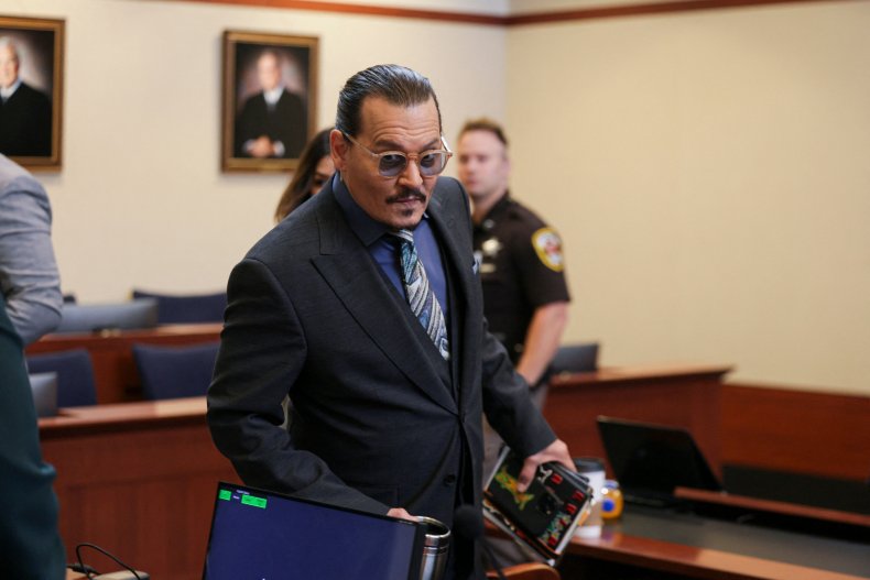 Depp on stand