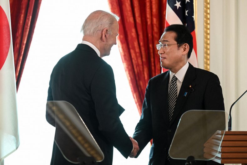 US, Biden, shakes, hands, Japan, Kishida