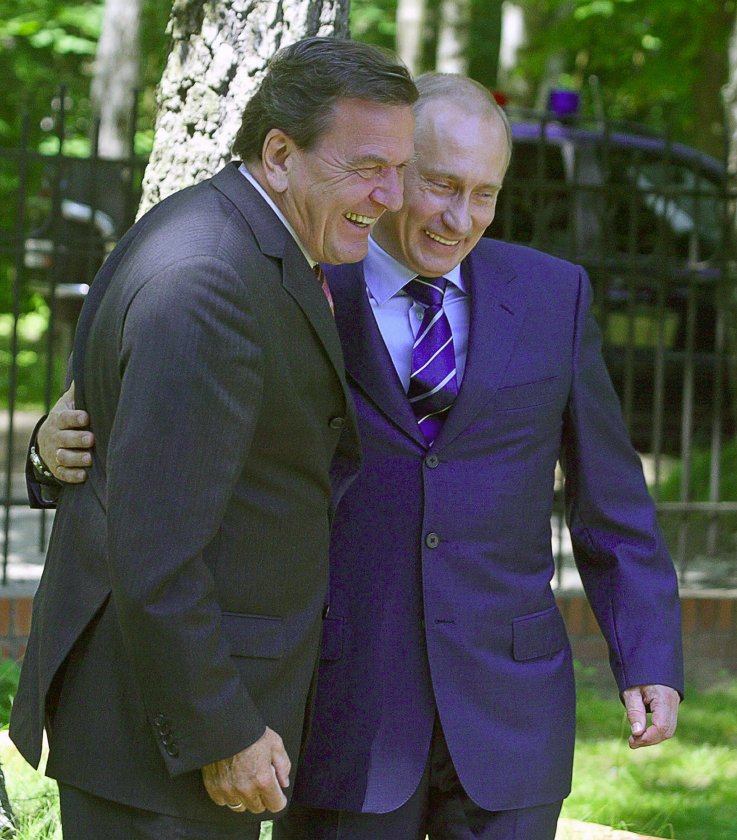 Gerhard Shroeder and Vladimir Putin