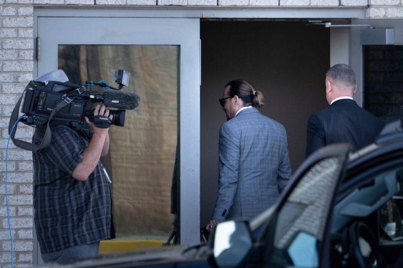 Depp arrives to court
