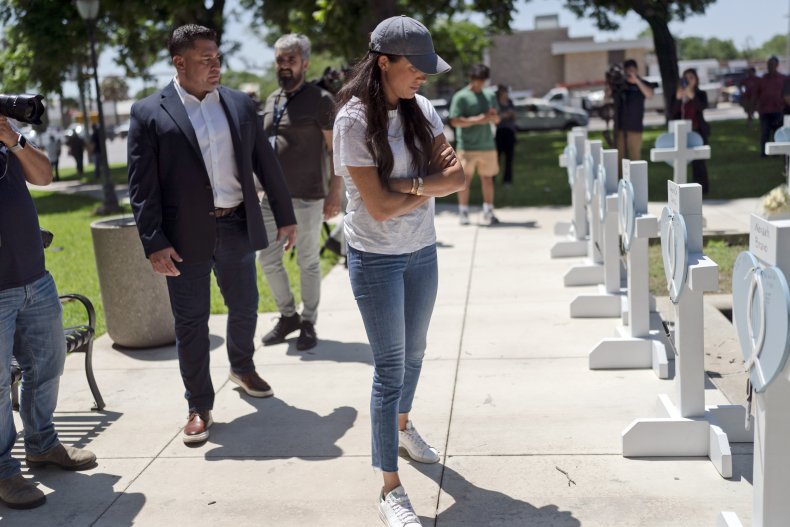 Meghan Markle visits memorial