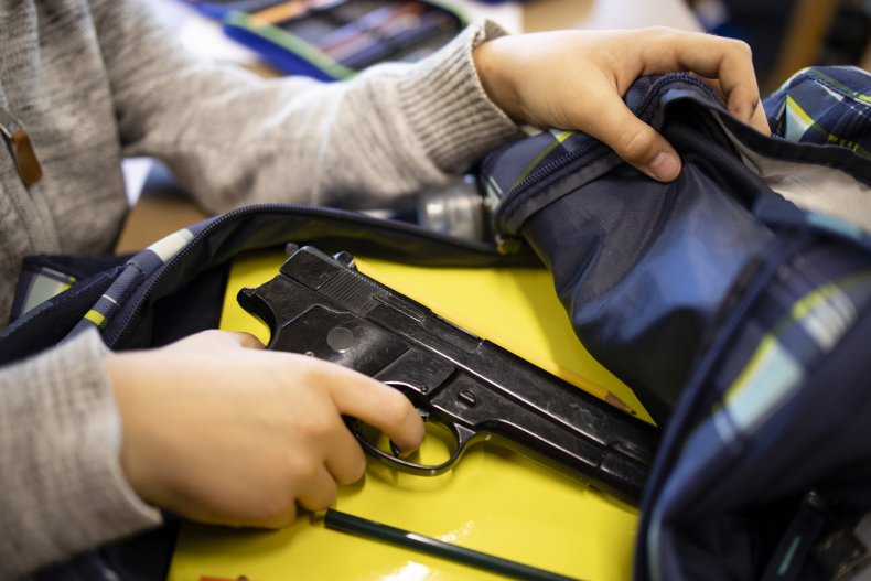 Backpack pistols for elementary school students with a loaded weapon
