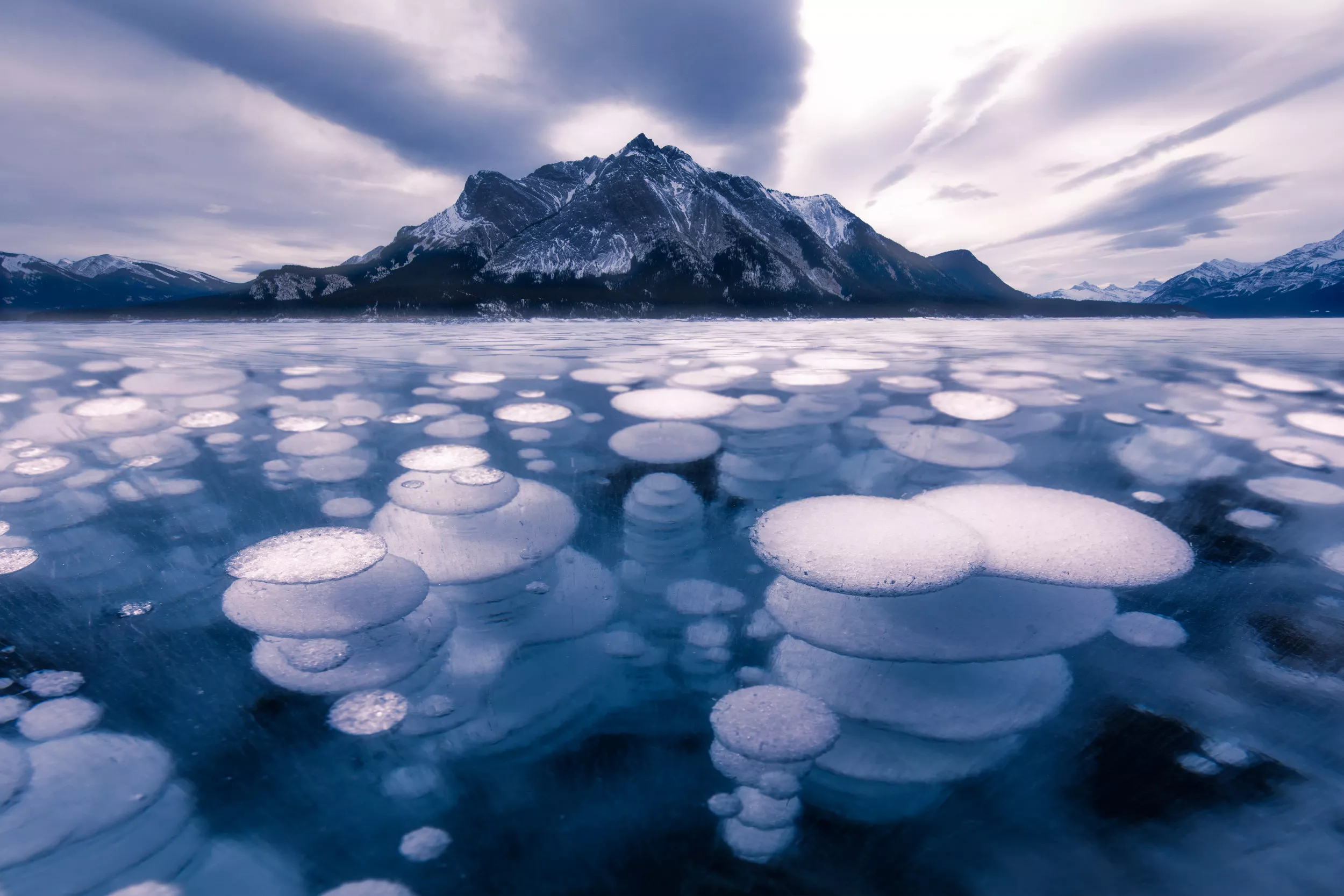The Arctic Lakes Where Methane Makes Water Roar in a Violent Rolling Boil - Vimarsana News