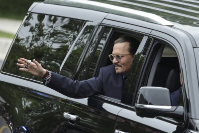 Depp arrives to court Depp arrives to court