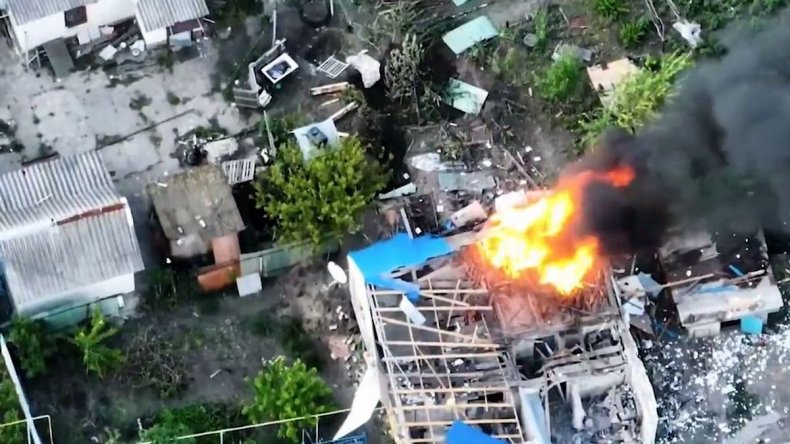 Ukrainian troops hit a Russian base in the house