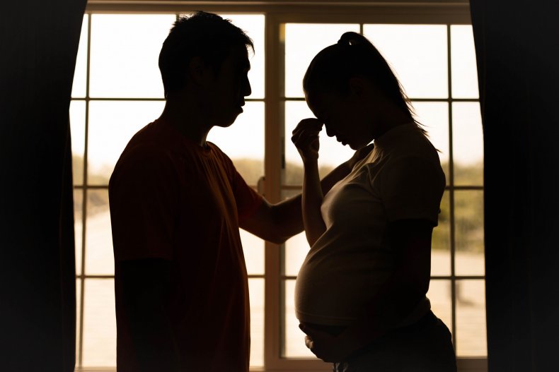 Man dragged for snapping at pregnant wife