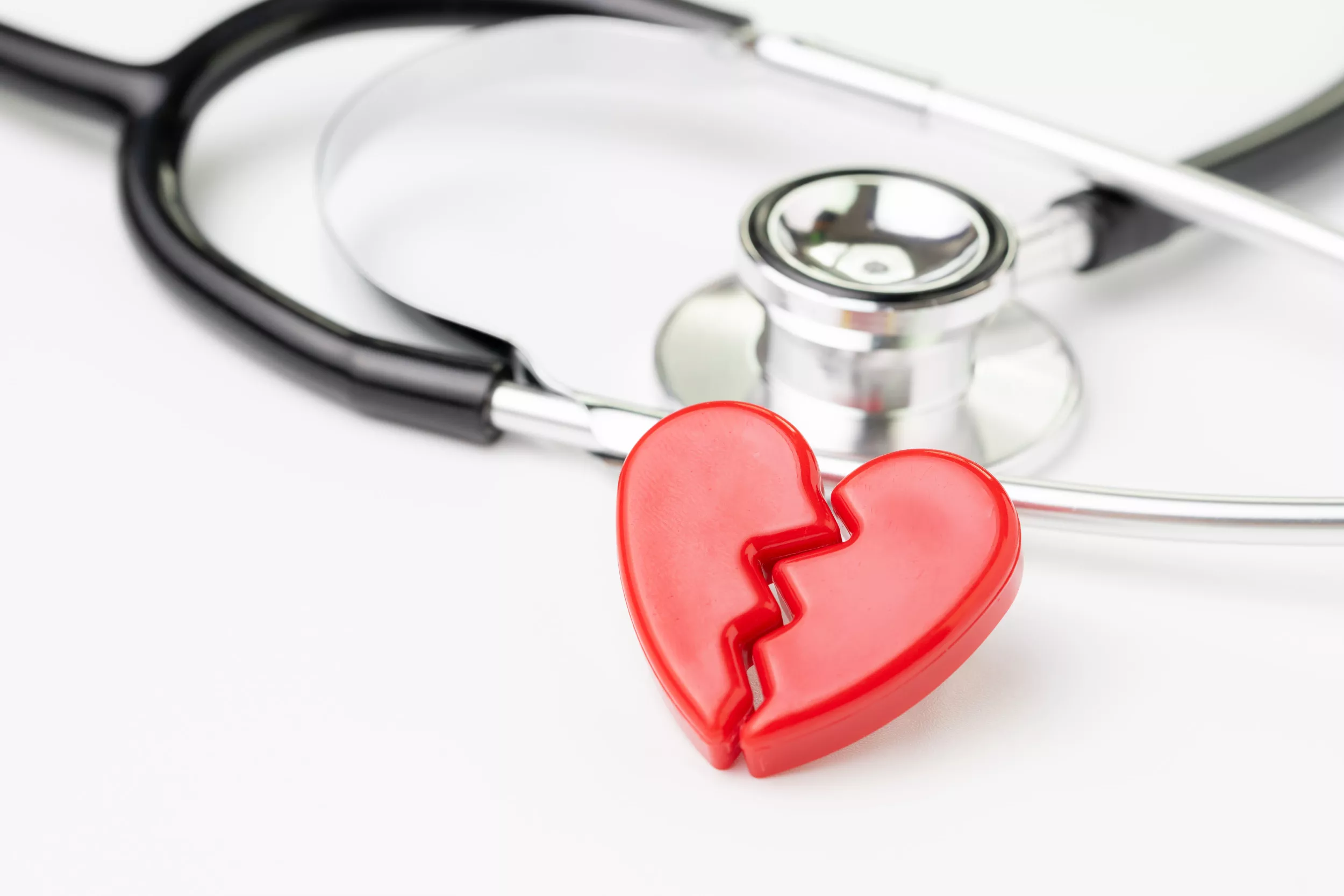 Scientists to Trial First-Ever Treatment for Broken Heart Syndrome - Vimarsana News