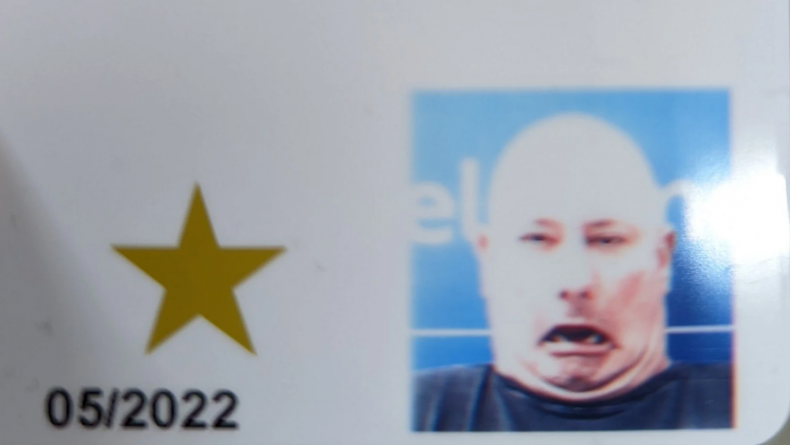 Internet Scream Laughs at Costco Card Photo Fail