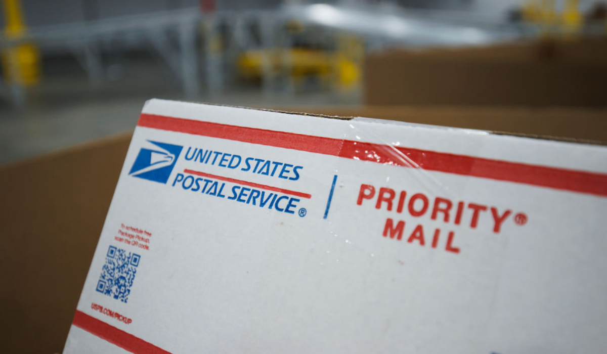 Woman Said Father's Cremated Remains Were Lost in Mail for Days
