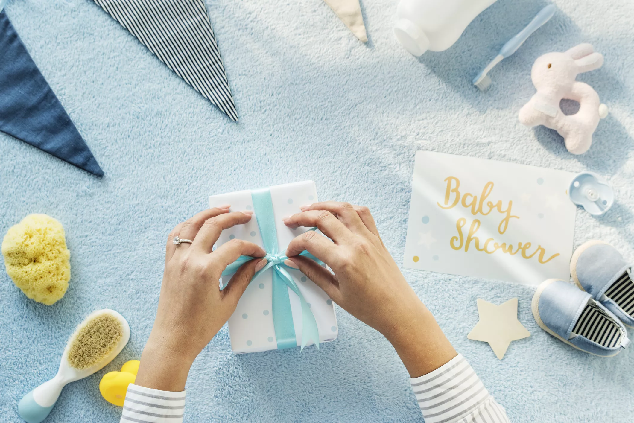 Woman Backed for Not Throwing Stepsister a Baby Shower: 'Not My Problem' - Vimarsana News