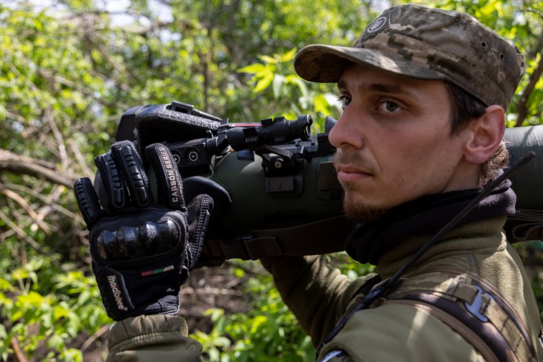 Ukraine soldier with NLAW in Kharkiv Donbas