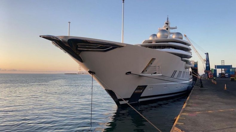 Superyacht Amadea in Fiji