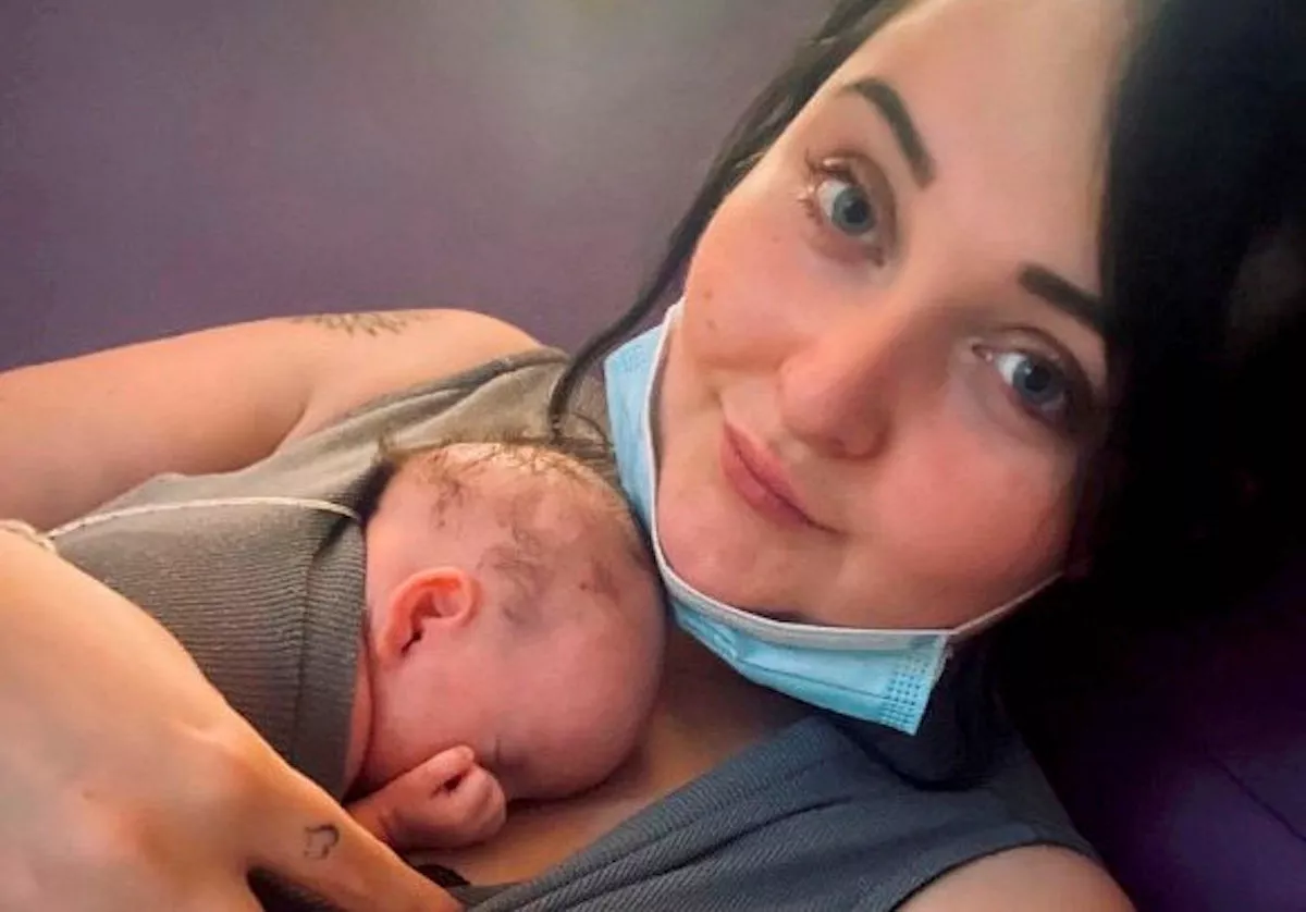 Mom of Terminally-Ill Baby Says Nurse Told Her She 'Can Always Have Another One' - Vimarsana News