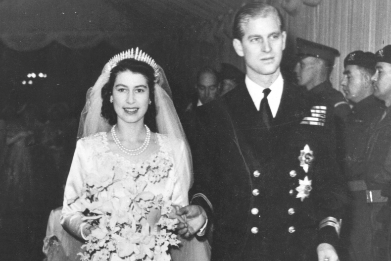 Queen Elizabeth Wedding Necklace Pearls