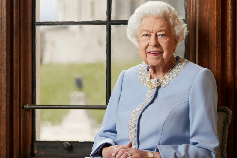 Queen Elizabeth II Platinum Jubilee Portrait Analyzed