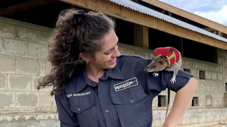 Dr. Donna Kean with training rat
