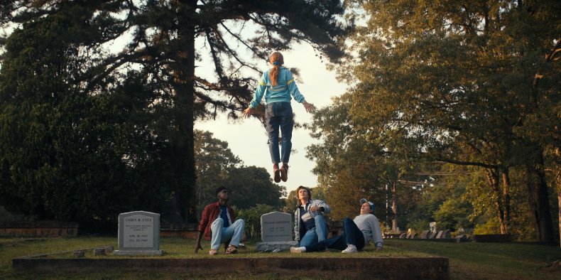 Sadie Sink flying in Stranger Things