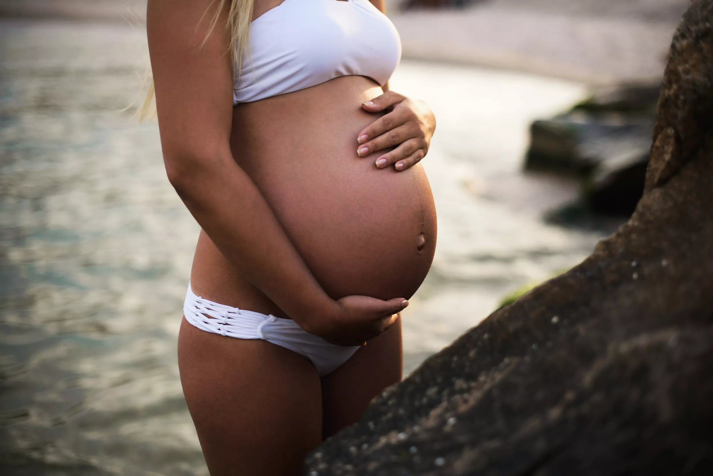 Experts Dub Josy Peukert's Ocean Freebirth Dangerous on Multiple Levels - Vimarsana News