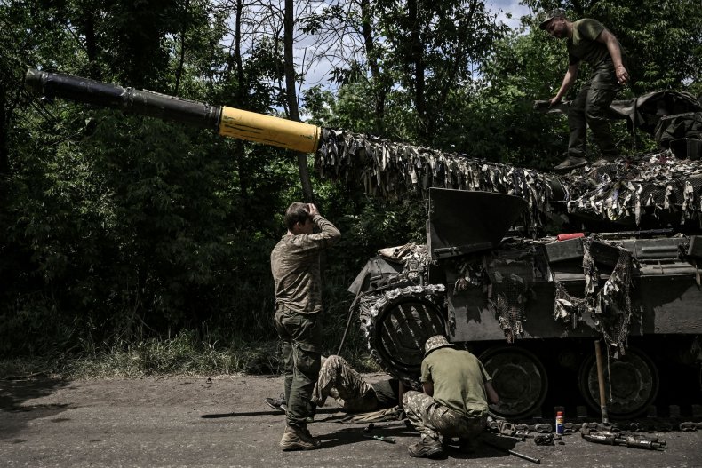 Ukrainian troop members in Donbas