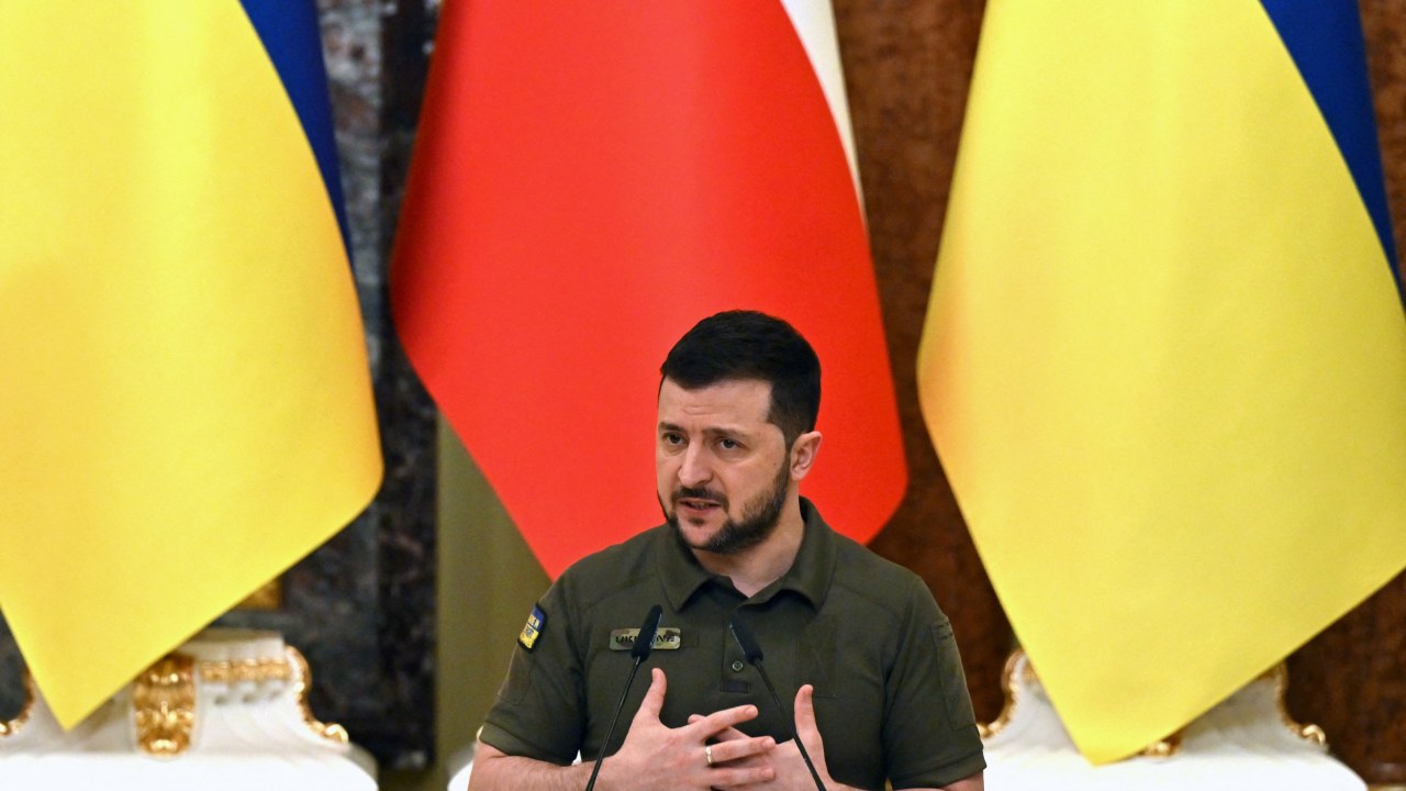 Zelensky: 'Fierce Battle' in Severodonetsk Could Determine 'Fate of Donbas'