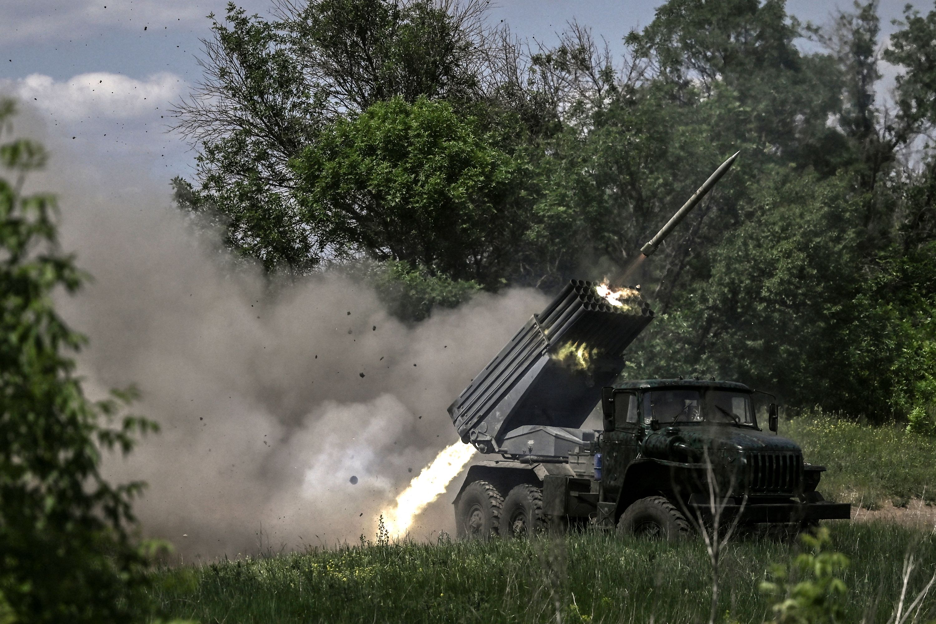 With Front Lines Static, Ukraine and Russia Shift Forces For Long War