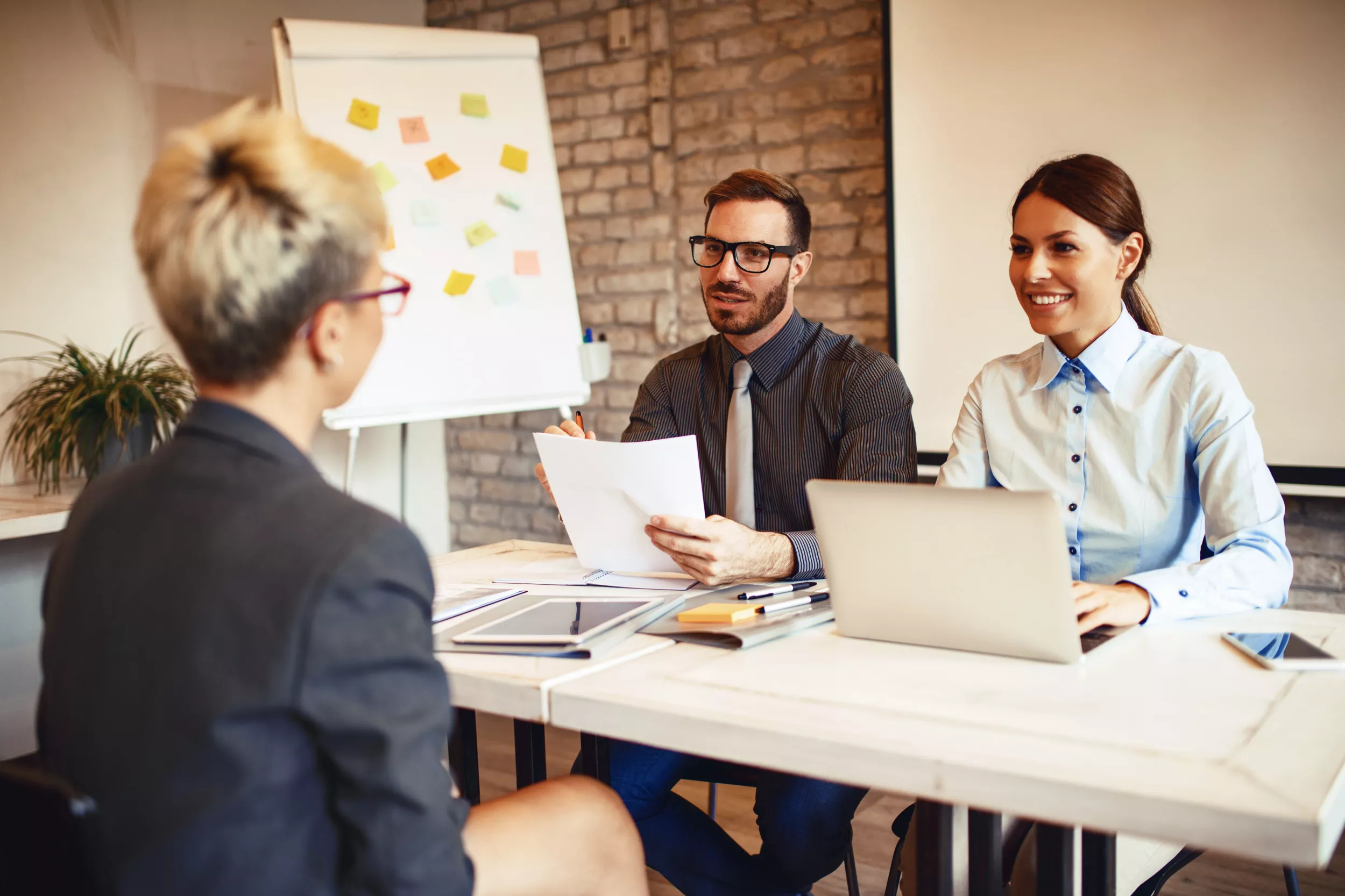 5 Tips for Choosing and Working With a Recruiter - Vimarsana News