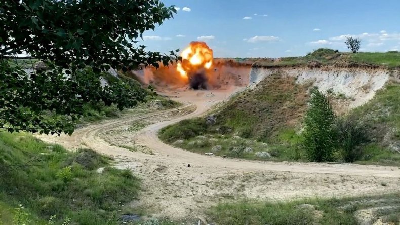 Ukrainian bomb controlled explosion