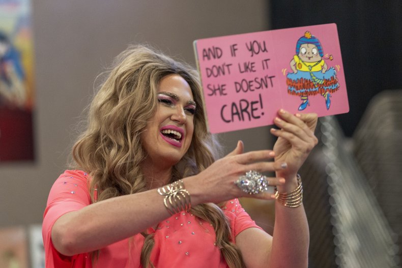 drag queen story hour proud boys