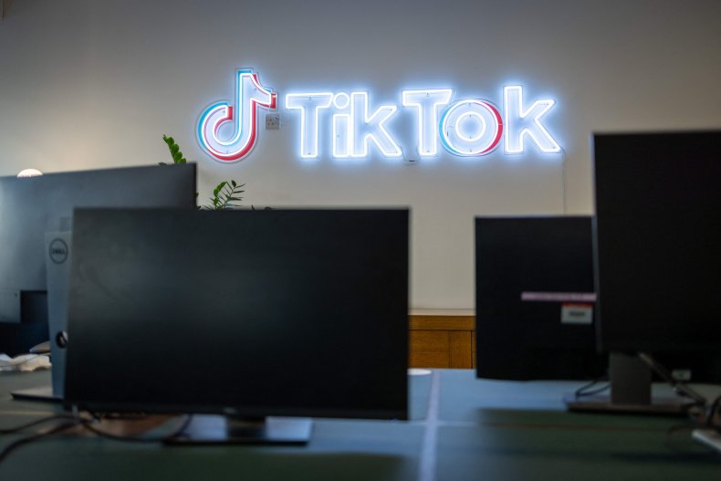 TikTok Logo