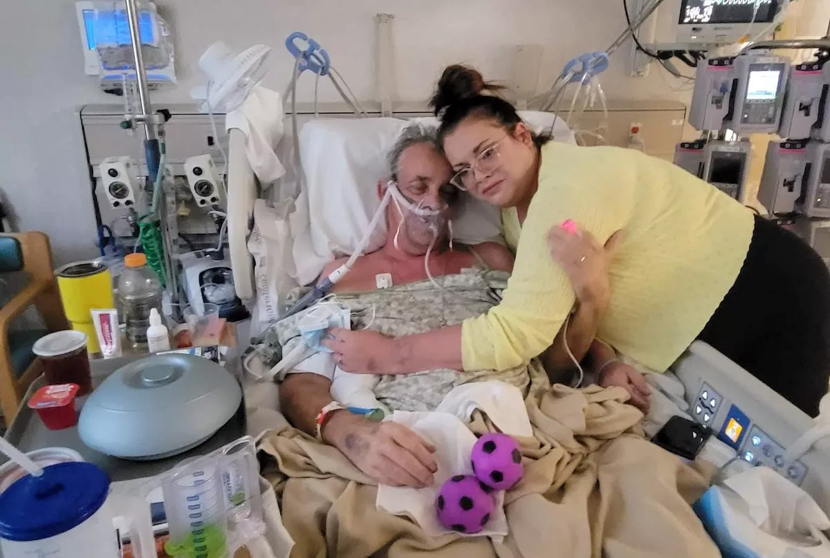 Man's Daughter Grants His Dying Wish By Reuniting Him With His Biological Father - Vimarsana News