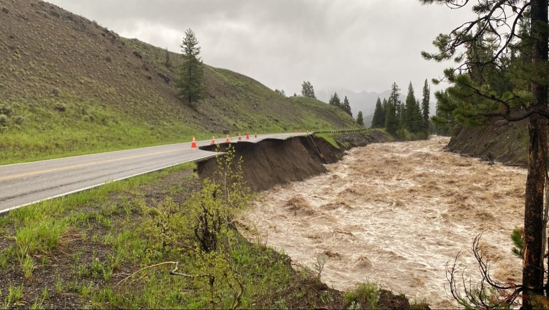 Yellowstone floods
