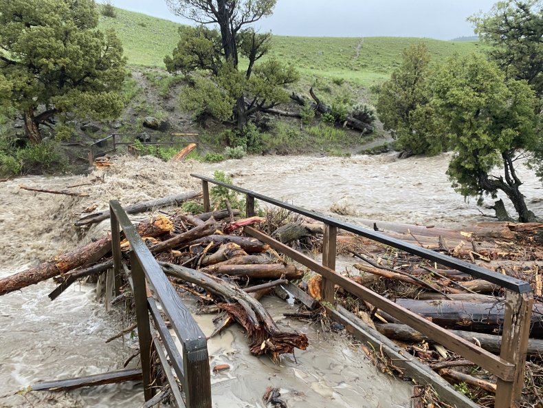 Yellowstone floods