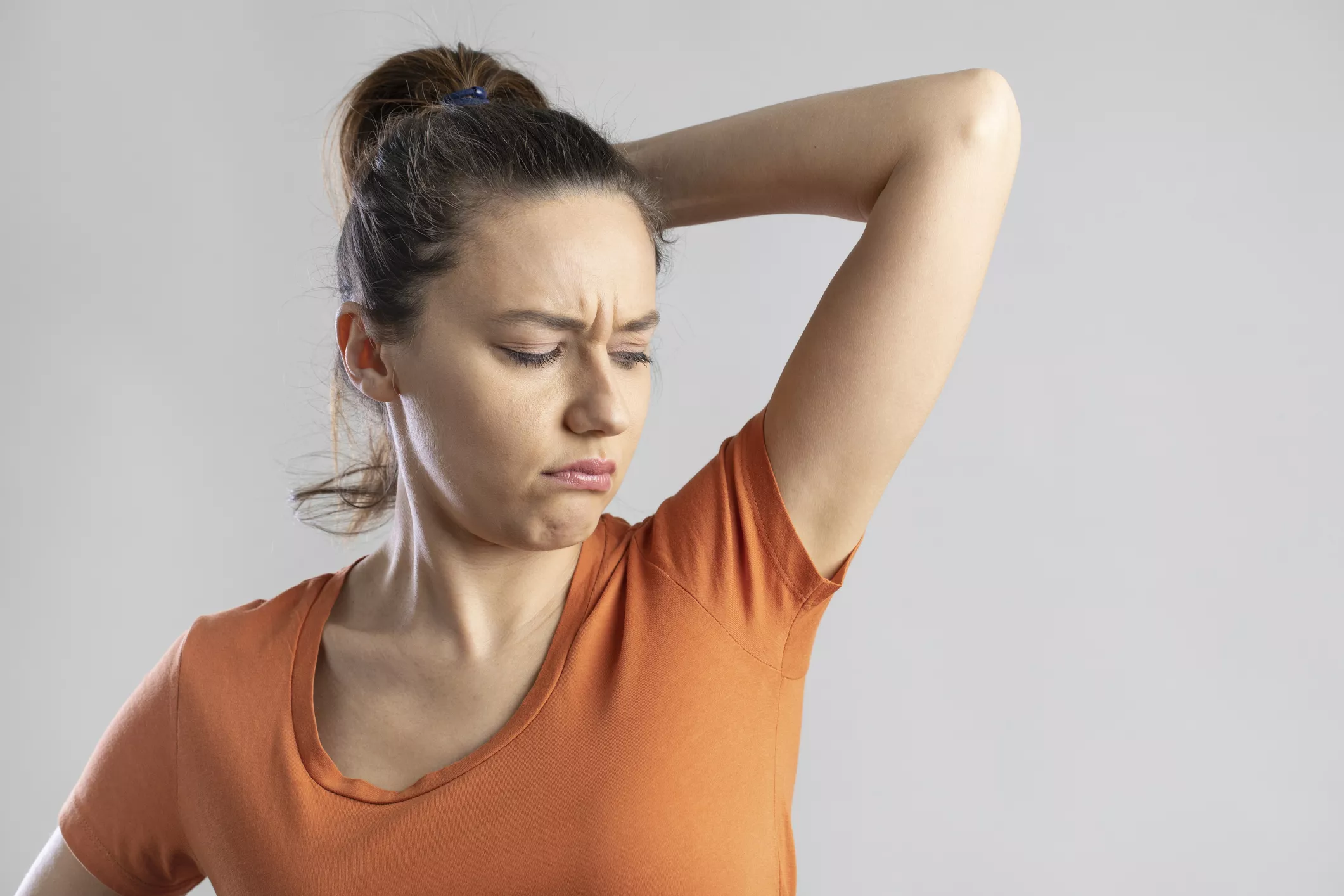 Woman Told She 'Always Smells' by Boyfriend Backed Online After Viral Post - Vimarsana News