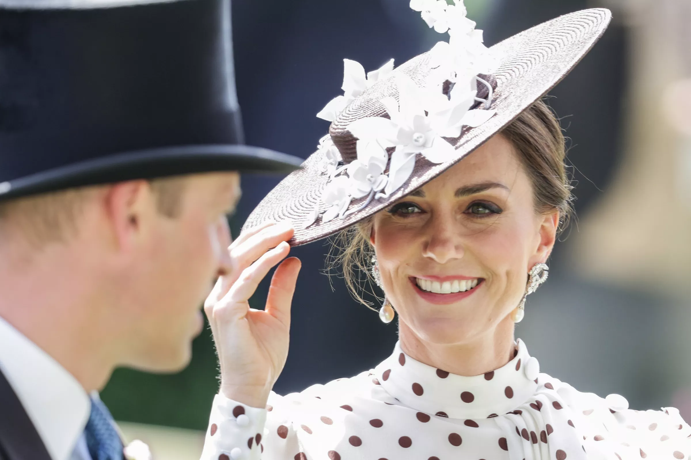 Kate Middleton Pairs Polka Dots With Princess Diana's Diamonds For Ascot - Vimarsana News