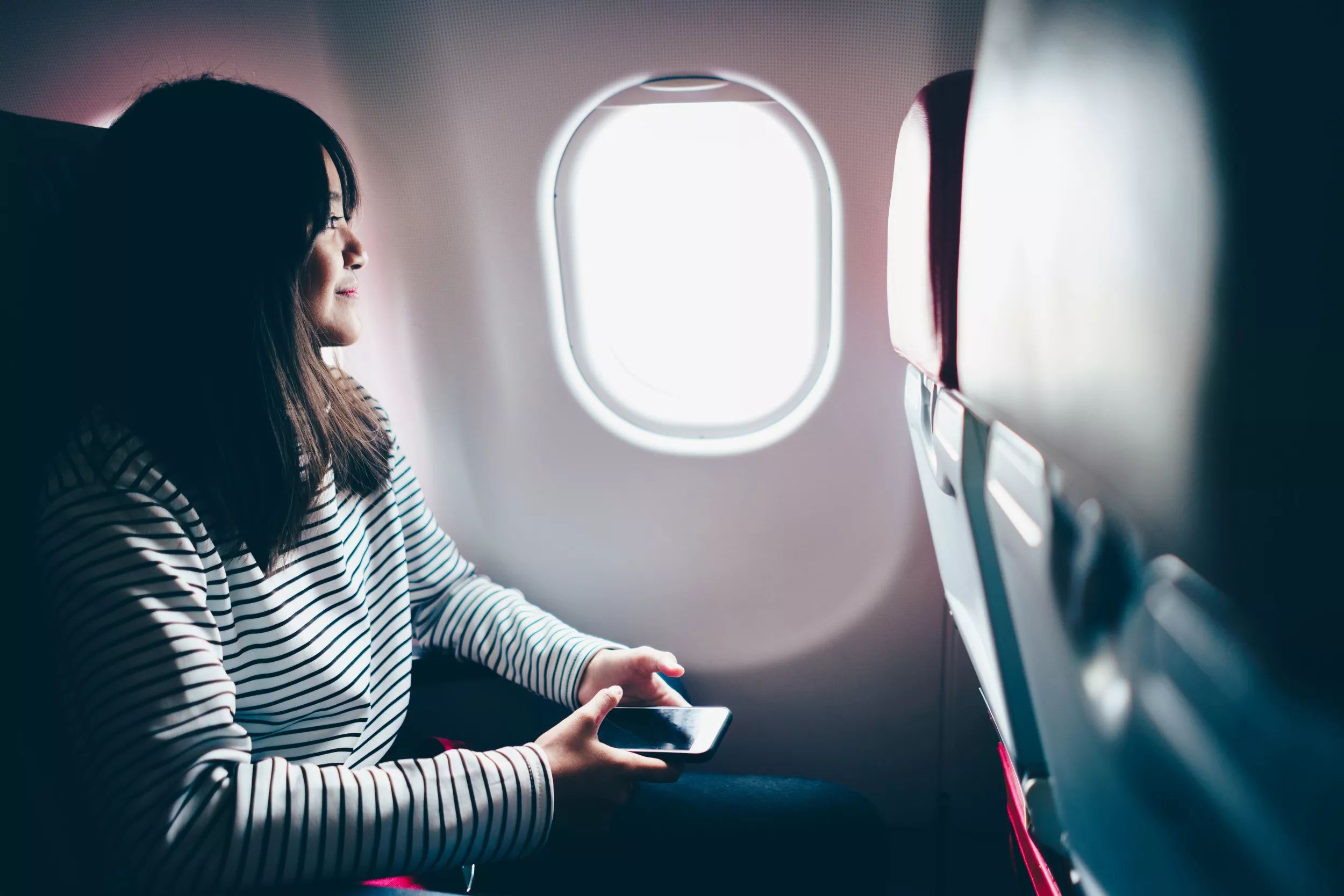 'Nightmare': Woman's View From Plane Window Stuns Internet - Vimarsana News