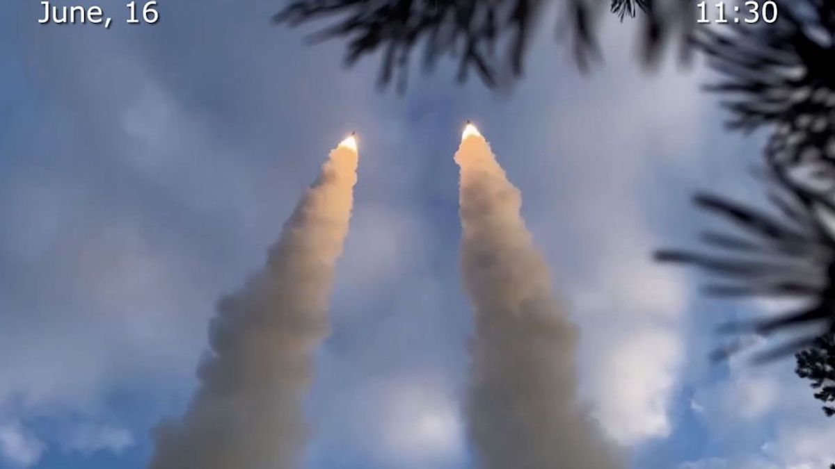 Russian Forces Strike Ukrainian Army Positions With Missiles, Shells