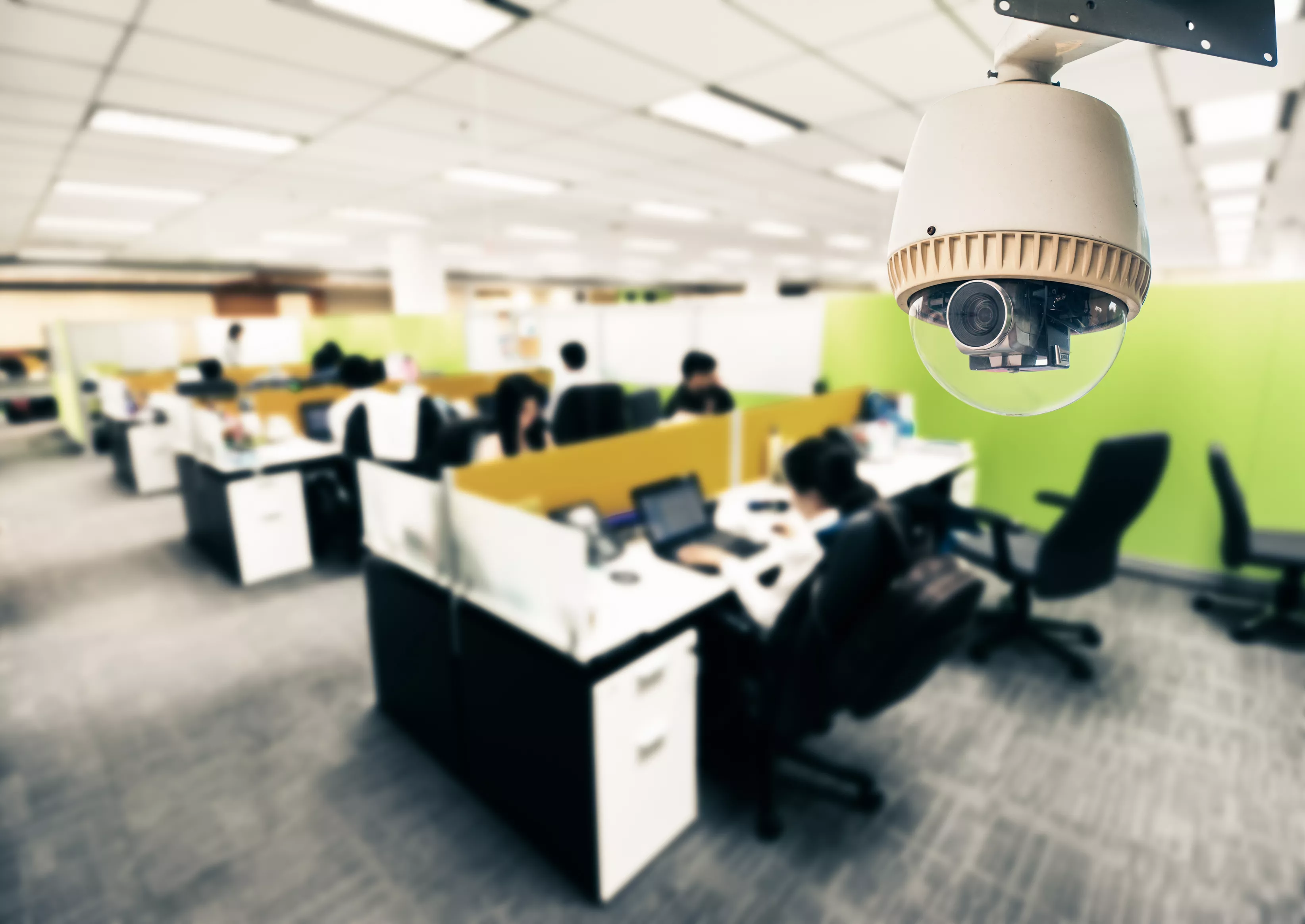 Worker Shares Horrifyingly Sneaky Spots She Found Hidden Cameras in Office - Vimarsana News